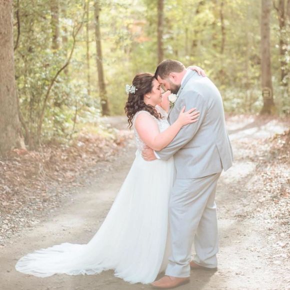 Meet your Posher, Katie - Picture 1 of 1